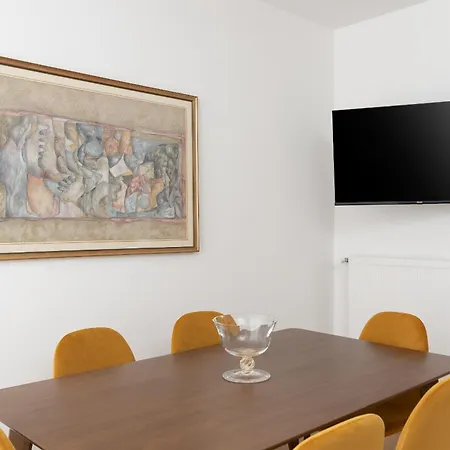 25 Penthouse Porta Pia *